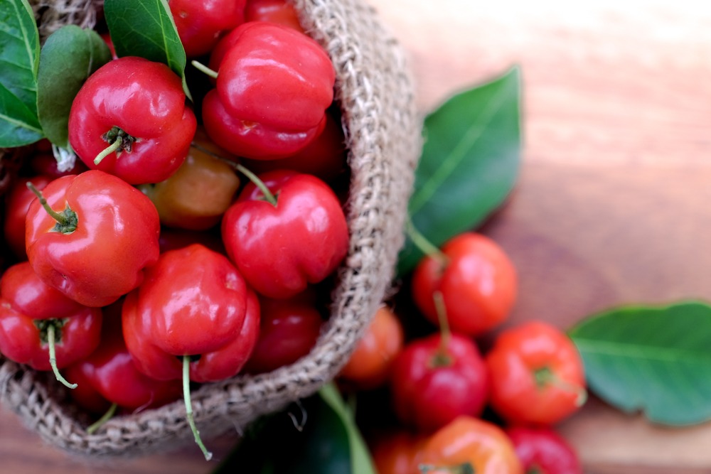 Acerola (Vitamina C naturala): beneficii, semnele deficienței.